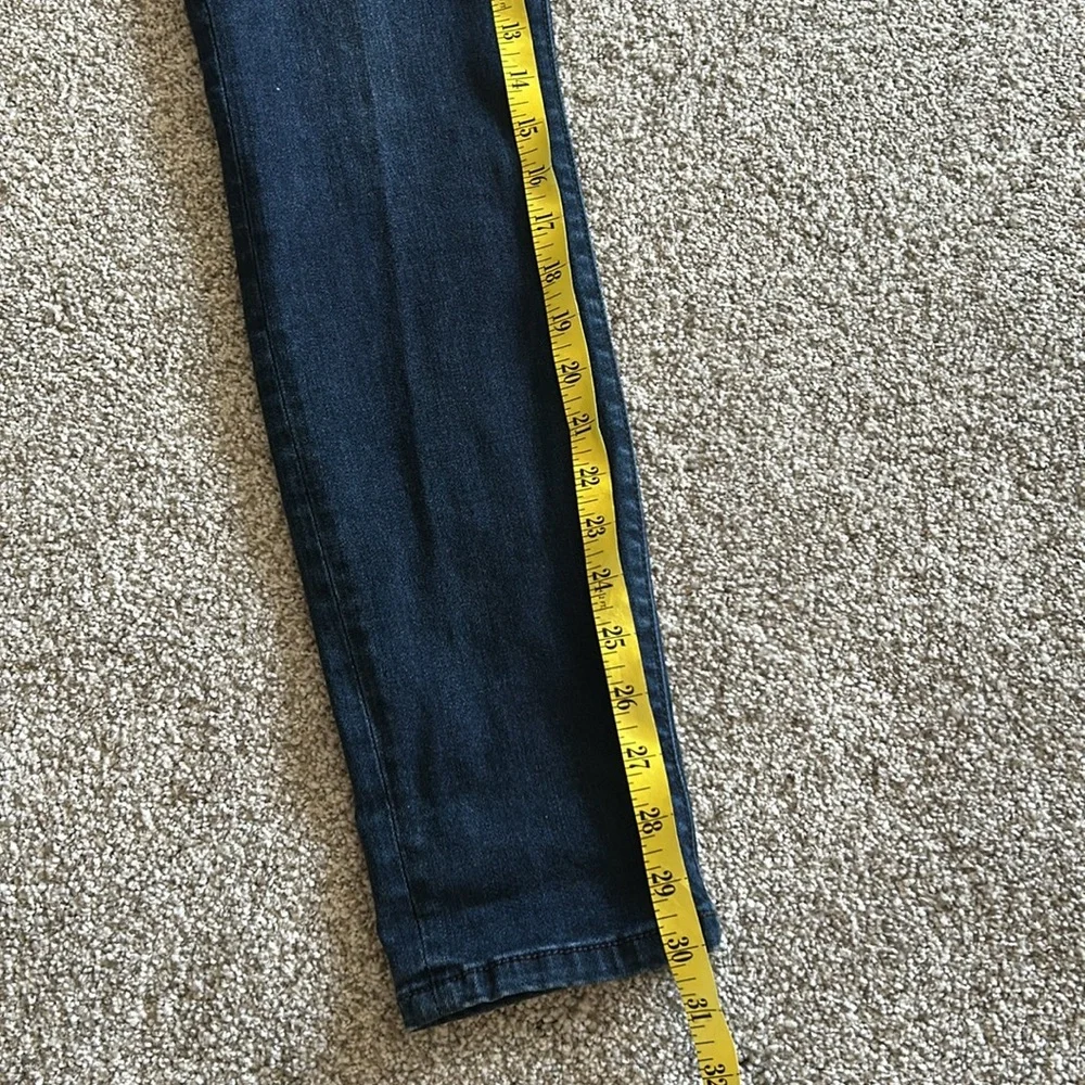 CABI CAbi Dusk Destructed Vintage Curvy Skinny Size 10 Dark Wash Denim EUC - Picture 11 of 11